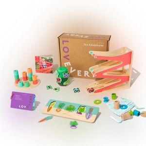 Lovevery - The Adventure Play Kit + Book Bundle Months 16, 17, 18